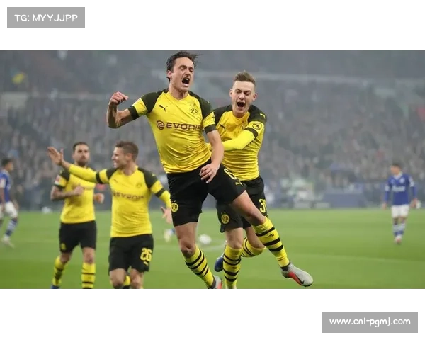 多特蒙德主场观众数领跑德甲,遥遥领先其他球队 多特蒙德主场观众数领跑德甲,遥遥领先其他球队